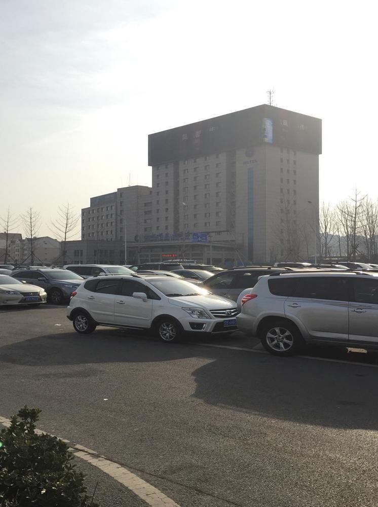 Dalian Southern Airline Pearl Hotel Экстерьер фото